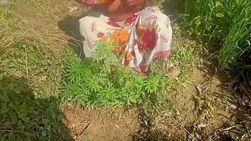Indian Woman Enjoys Outdoor Sex With Young Man