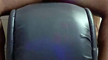 Latina gets raw creampie sex