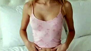 Fantasias ia mi joven 18 anos quiere sexo conmigo acabo en su cara