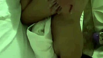 Morena novinha 18 anos casada no motel com personal e o marido gravando