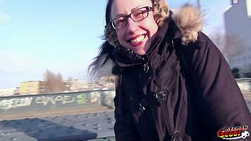 Skinny milf seduced at casting