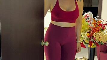 curvy latina at gym gets very wet