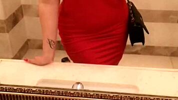 on vacation i removed my panties in the toilet