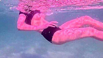 Amateur Long Legs Perfect Body Girls Relaxing Underwater