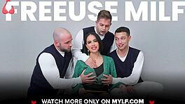 МИЛФ Рајан Кили се придружује врућем тросоме акцији