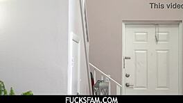 Fucksfam继兄和18+少女继妹乱搞，要加入我们吗？