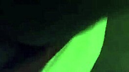 İyi binme becerileri sergileniyor, vay be! Onun hakimiyetini izle!