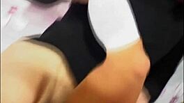 Malá Lupe polyká horký náklad spermatu do úst po tvrdém šukání