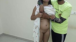 Paixão intensa cresce enquanto Desisaarabhabhi faz roleplay de foda brava com ex-namorada em sexo Desi hardcore