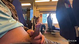 Une inconnue m'a branlé et sucé dans un train public