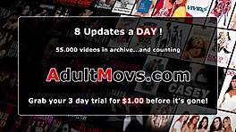 Apró 18+ Alexa Flexy análban lovagol óriás farkon?