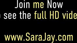 La piccola Carmen Valentina domina la tettona Sara Jay con Rome Major