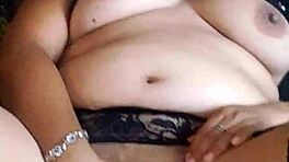 Hey komşu, beni mastürbasyon yaparken yakala tam karşında!