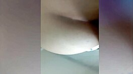 Tertangkap Gadis Muda Cantik Tidak Tahan dan Pergi dengan Terapis Pijatan Tantra