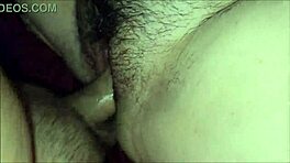 สงสัยไหมว่าฉันเข้าไปในหีขนของสาวมหาวิทยาลัยสีน้ำตาลใหญ่ในชุดชั้นใน?