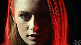 О, гледай Lexi Luna и Kyler Quinn в сирена част 2 със страпон действие! 😍