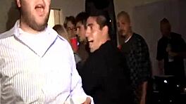 Ung 18+ får fitta slickt och suger kuk hårt offentligt!