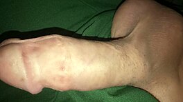 Hei, uită-te la această sesiune sălbatică de futut în cur în grup! 😜