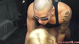 Tjej 18+ blir bunden för bdsm-knull