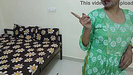 Desi Bhabhi Intimní Koupel s Devarem