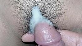 友達の部屋に忍び込んで、彼女は私の触れ方を好き、うーん