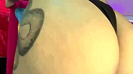 Громкое стонанье ASMR во время сильного оргазма в горячем POV