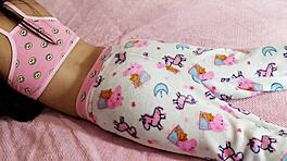 η αθώα μου έχει μεγαλώσει, τώρα την κάνω την προσωπική μου πόρνη με το μεγάλο μου πούτσο