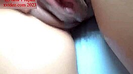 兴奋性爱，内裤盖脸上，从后面精液泛滥