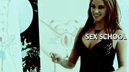 Γαμώτο, είμαι εμμονή με την καυτή έφηβη 18+ ξανθιά Allie Nicole που ποζάρει γυμνή για Playboy!