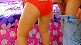 Скрытая камера ловит мексиканских студенток с профессором