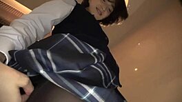 아름다운 아시안 젊은 여자 홈메이드 하드코어 액션 동급생과