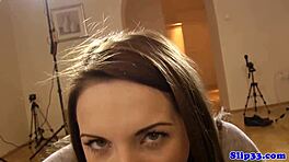 Remaja 18+ cantik naik pria tua di POV