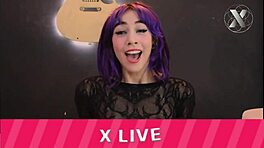 अरे, अपसाइड डाउन रफ थ्रोट फक देखना चाहते हो ड्रूलिंग मेस के साथ?