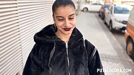 Arap kızı yakaladım, şimdi eğilmek ister misin?