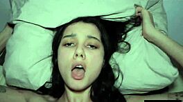 Cewek Cantik 18+ Coconey Squirt Keras dari Kontol Monster Slam! Bleached Raw Ep XXI!