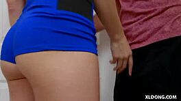 Šukám nevlastní mámě těsného přítele tvrdě