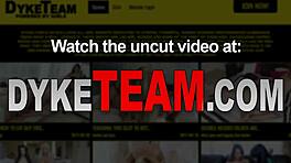 Hej, Vill Du Se Ebony Tonåring 18+ Rimma en Het Milf?