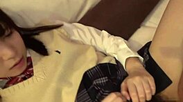 Маленькая японка Ичика, 18, с скромной грудью С в легальном жестком трахе