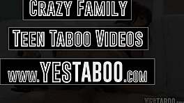 Nevlastný otec potrebuje zaplatiť účty, milá dievčina pomôže