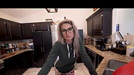 Maćeha Mandy Rhea glumi moju devojku u spavaćoj