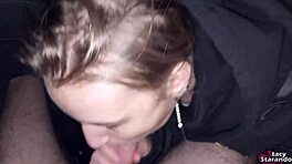 Sisäpuoli ei malttanut odottaa ja imi minut autossa POV