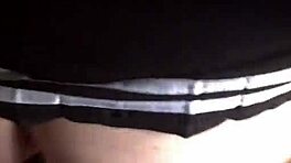 jute dans les culottes mouillées de jeunes étudiantes 18 ans dans une maison abandonnée creepy