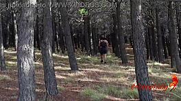 Я даю грязный deepthroat незнакомцу в лесу до мощного facial