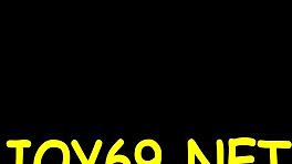 Hej zlato, chceš vidět, jak se večer sama třu mokrou s dildem?