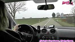 ドイツのヒッチハイカーが拾われてアウトドアで激しくファック