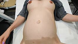 妊娠中の嫁をキッチンテーブルでハメて中に出した