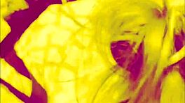 أختي الصغيرة 18+ جاءت مرة أخرى فقط لتمص زبي