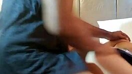 طالبة كلية 18+ تنيك مومس في غرفة فندق