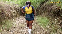 Мягкая добрая Факси и Патрисия не смогли устоять перед уличным минетом и кремпаем