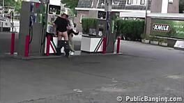 Gadis hamil seks kumpulan awam bertiga di stesen minyak rasa liar